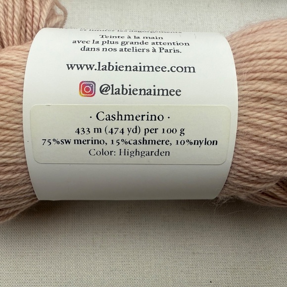 La Bien Aimee Cashmerino "Highgarden" - 3 Skeins - Picture 6 of 6